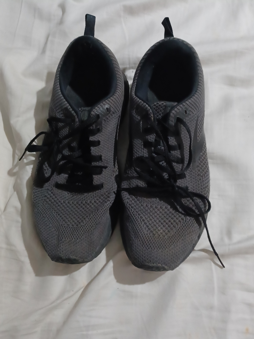 Brooks Men's Athletic Running Shoes - Gray and Black